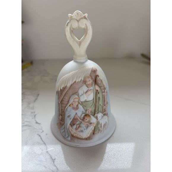 Vintage HOMCO Beautiful Nativity Bell 3D Christmas Decor 6" Tall Taiwan Holiday - Picture 1 of 5